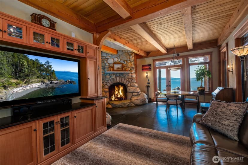 Property photo for 702 San Juan Drive, San Juan Island photo 11
