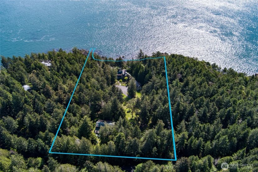 Property photo for 702 San Juan Drive, San Juan Island photo 10