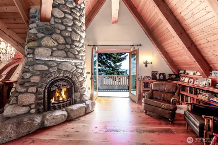 Property photo for 702 San Juan Drive, San Juan Island photo 18