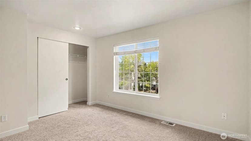 Property photo for 12916 Ne 203rd Ct, Woodinville photo 17