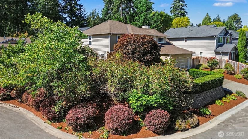 Property photo for 12916 Ne 203rd Ct, Woodinville photo 22