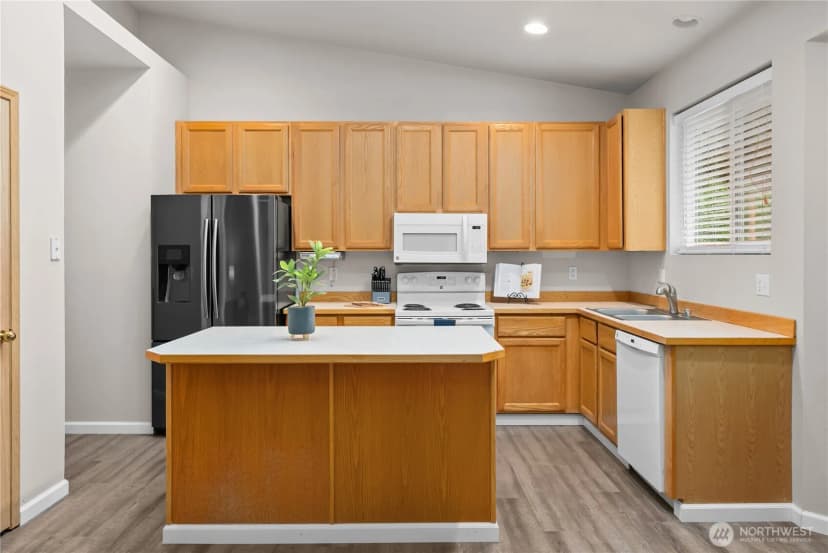 Property photo for 10118 231st Avenue E, Buckley photo 11