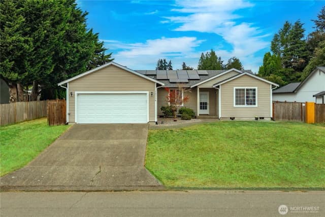 Property photo for 10118 231st Avenue E, Buckley