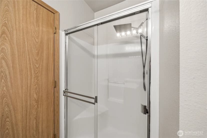 Property photo for 10118 231st Avenue E, Buckley photo 24