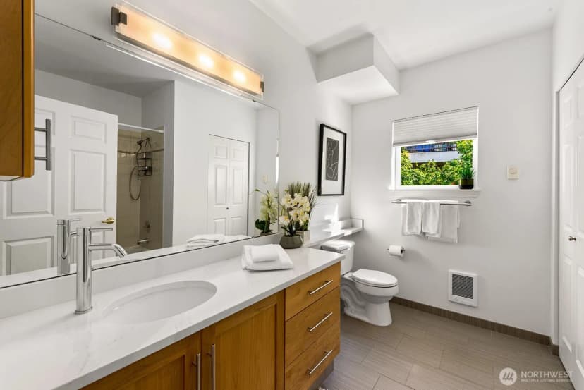 Property photo for 3221 Avalon Way Sw #311, Seattle photo 22