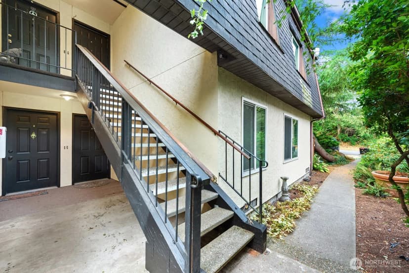 Property photo for 8632 26th Avenue Sw, Seattle photo 26