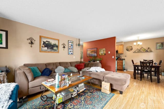 Property photo for 8632 26th Avenue Sw, Seattle photo 4