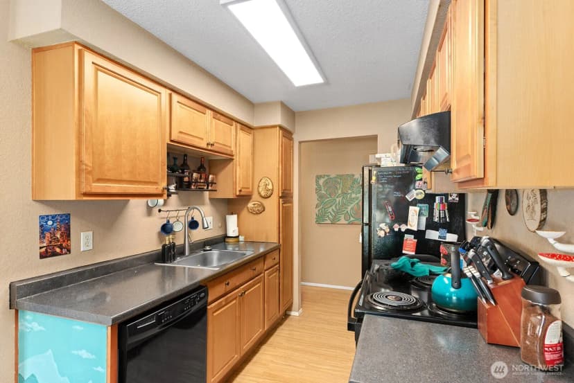 Property photo for 8632 26th Avenue Sw, Seattle photo 7
