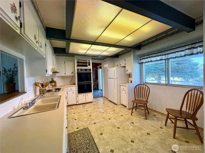 Property photo for 415 E Lewis, Coulee City photo 24