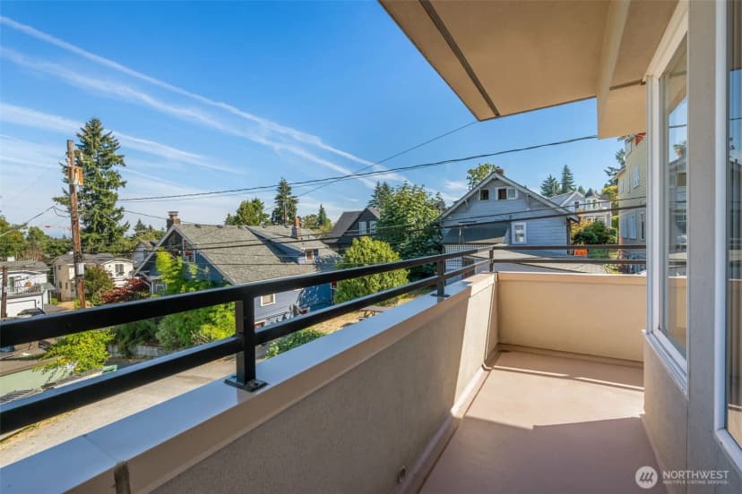 Property photo for 225 Ne 65th Street #406, Seattle photo 13