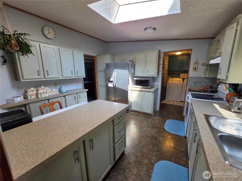 Property photo for 1120 S 25th St #95, Mount Vernon photo 11