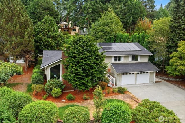 Property photo for 15228 Se 49th Street, Bellevue photo 2