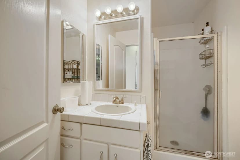 Property photo for 11651 Se 212th Place, Kent photo 13