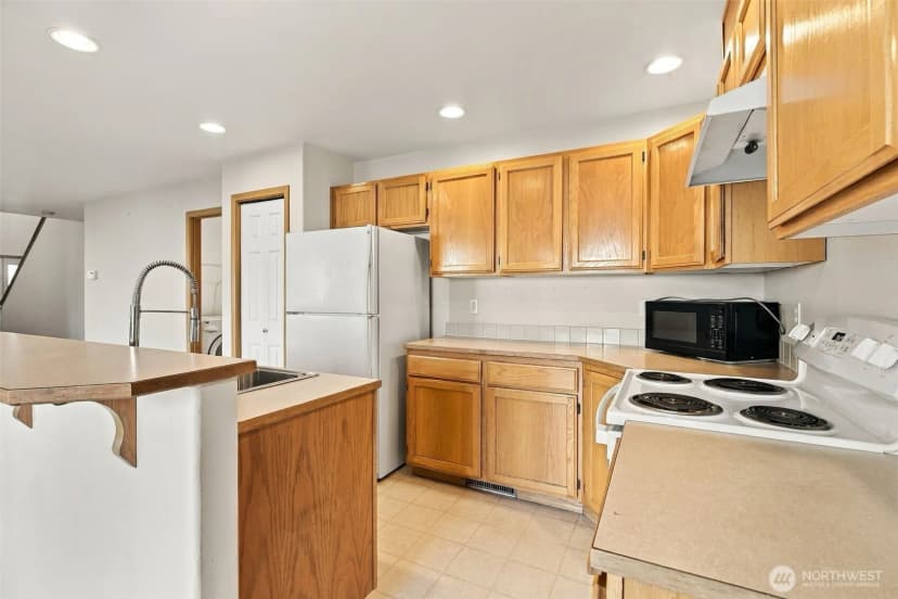 Property photo for 3122 186th Place Ne #a, Arlington photo 4