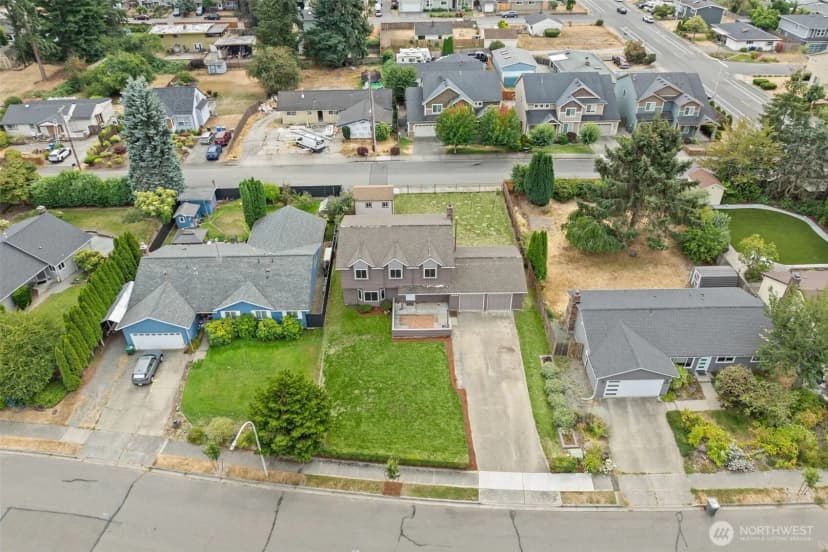 Property photo for 2509 Ne 23rd Place, Renton photo 38
