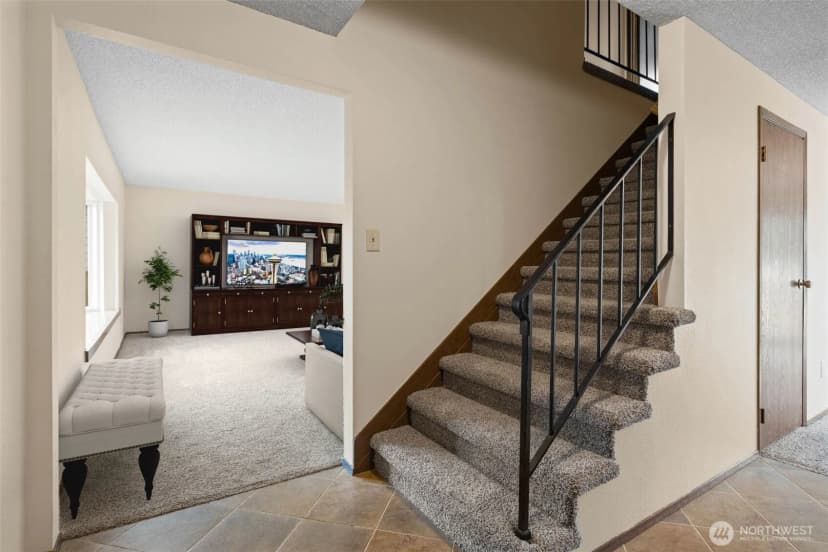 Property photo for 2509 Ne 23rd Place, Renton photo 7