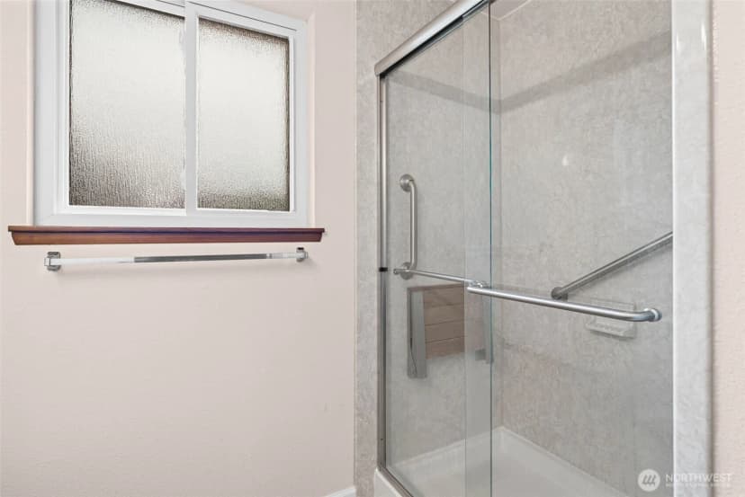 Property photo for 2509 Ne 23rd Place, Renton photo 23