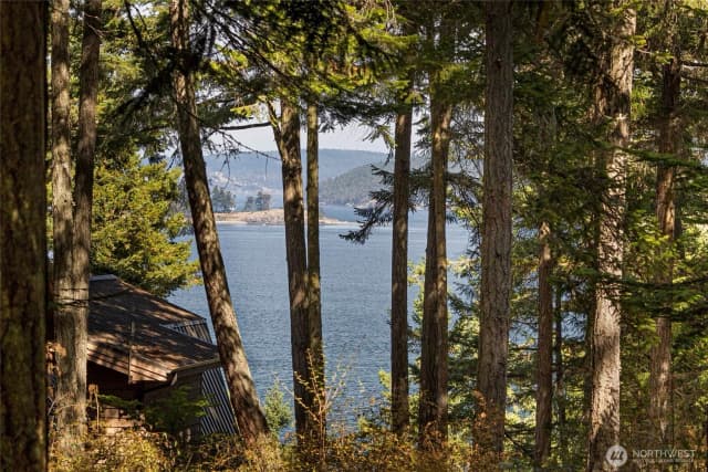Property photo for 242 Evans Way, Friday Harbor photo 2