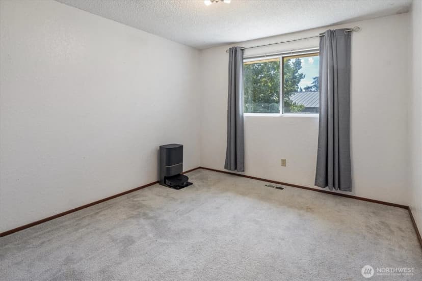 Property photo for 31428 31st Avenue Sw, Federal Way photo 12