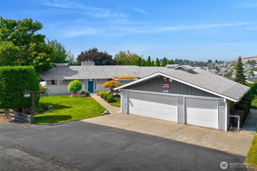 Property photo for 440 Snowmass Lane, Yakima