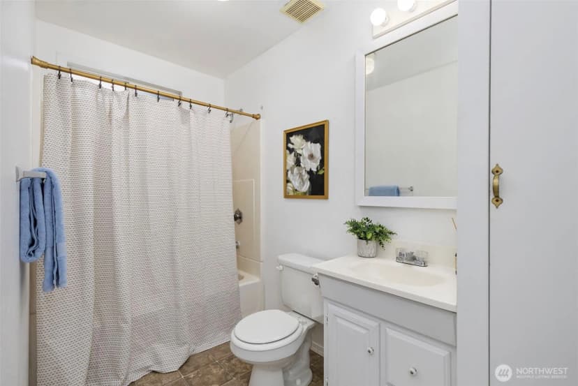 Property photo for 1121 Lower Marine Drive, Bremerton photo 17