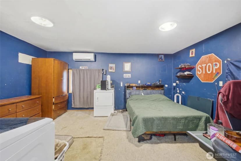 Property photo for 3343 Garfield Court, Oak Harbor photo 18