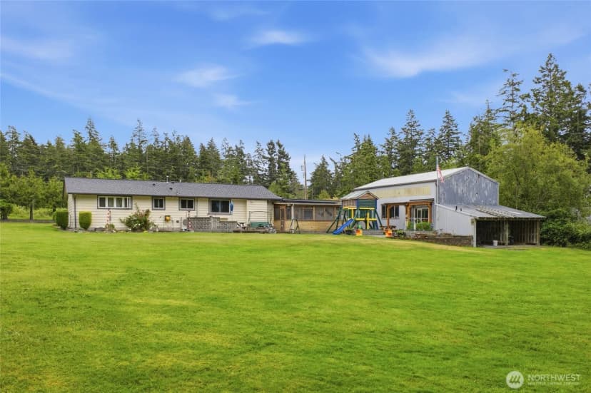Property photo for 3343 Garfield Court, Oak Harbor photo 25