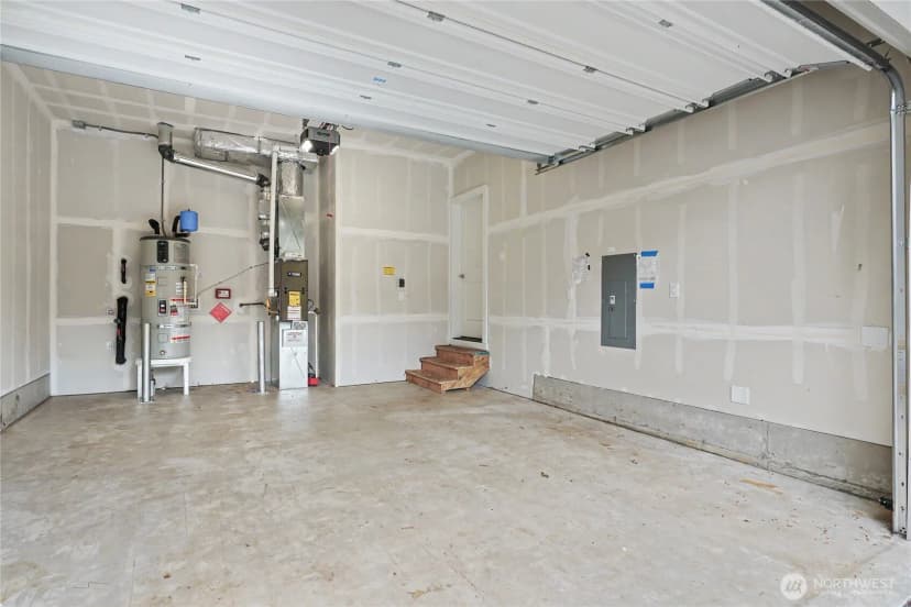 Property photo for 4246 Maple Street Se, Olympia photo 23