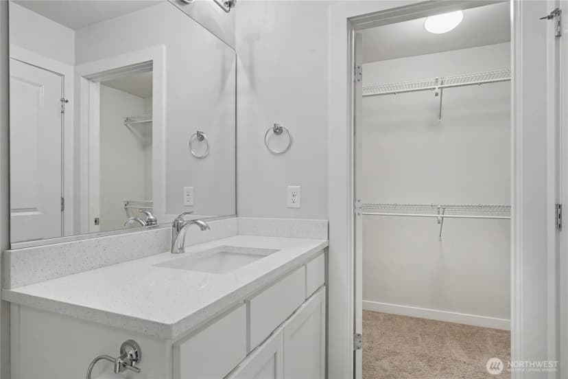 Property photo for 4246 Maple Street Se, Olympia photo 13