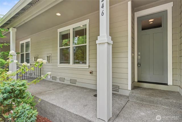 Property photo for 4246 Maple Street Se, Olympia photo 2