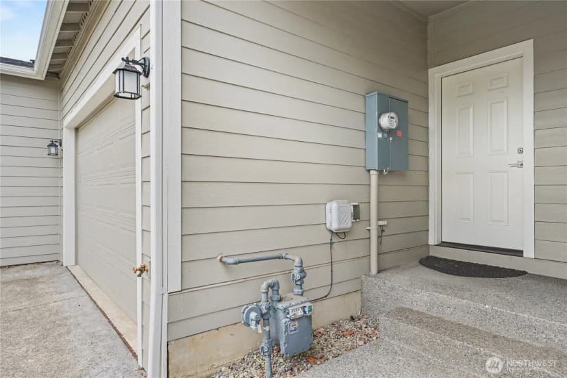 Property photo for 4246 Maple Street Se, Olympia photo 21
