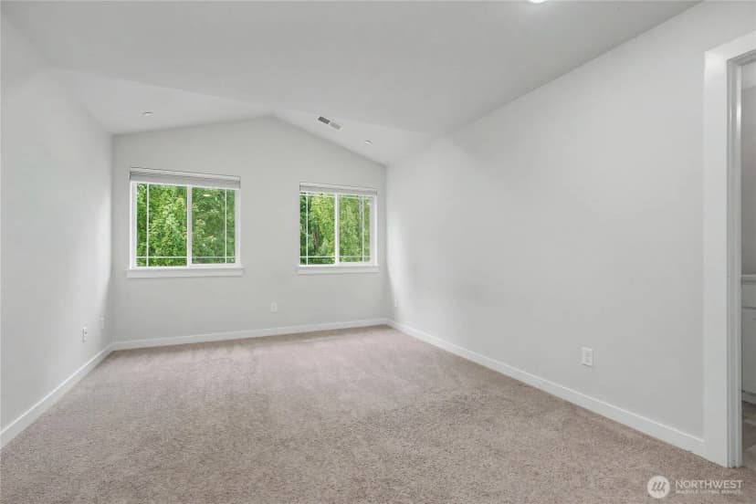 Property photo for 4246 Maple Street Se, Olympia photo 11