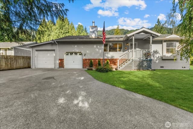 Property photo for 3019 Pine Lane, Sedro Woolley