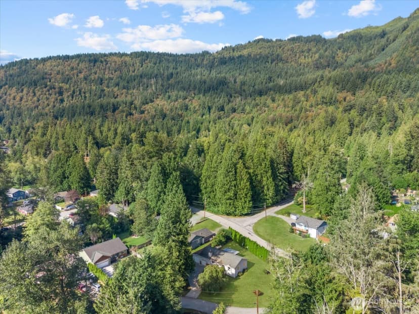 Property photo for 3019 Pine Lane, Sedro Woolley photo 29