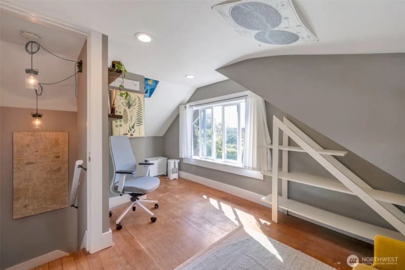 Property photo for 937 N 88th Street, Seattle photo 21