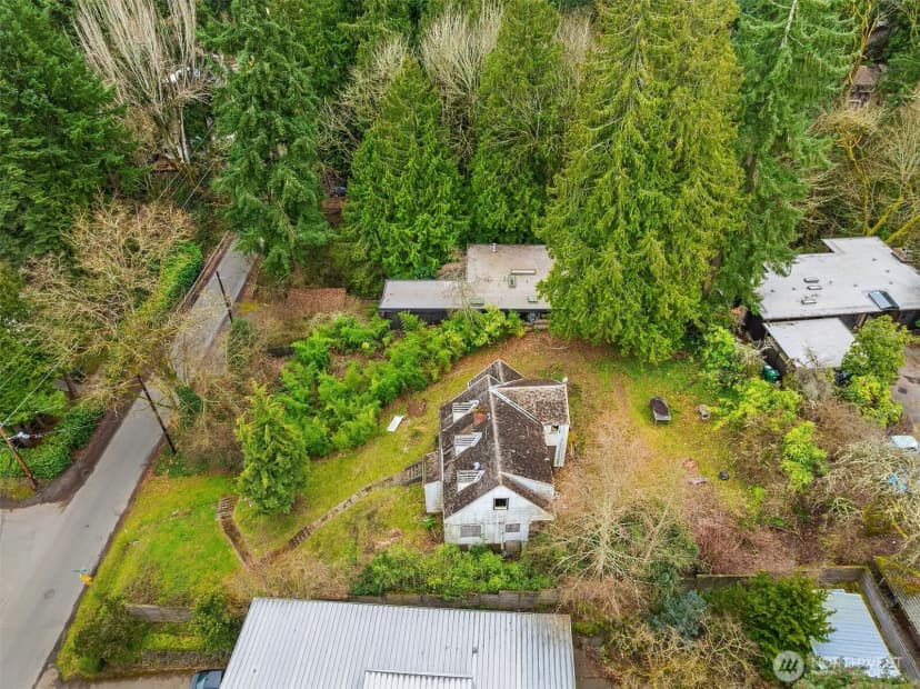 Property photo for 9229 45th Avenue Ne, Seattle photo 12