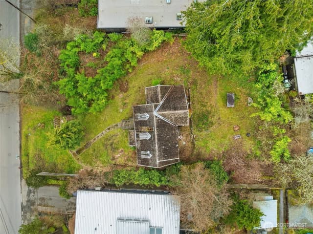 Property photo for 9229 45th Avenue Ne, Seattle photo 4