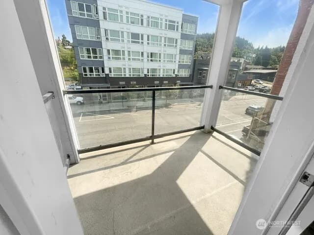 Property photo for 1031 N State Street #310, Bellingham photo 14