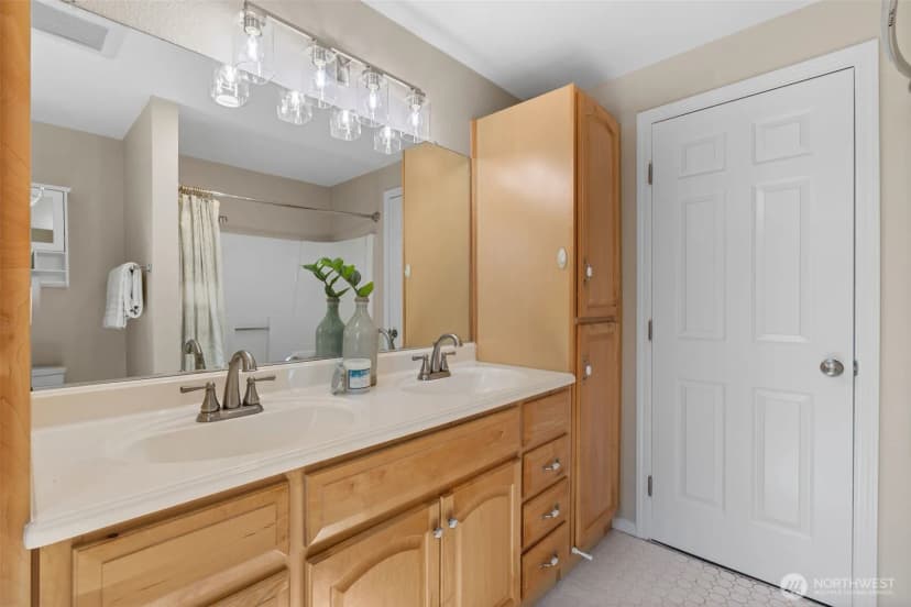 Property photo for 1618 5th Place, Kirkland photo 27