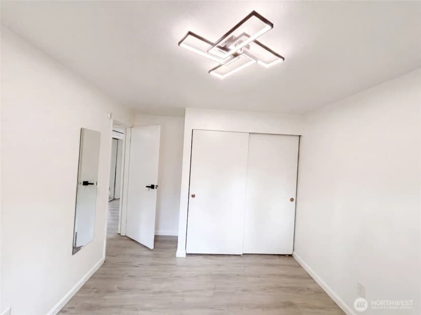 Property photo for 9232 139th Street, Kirkland photo 12
