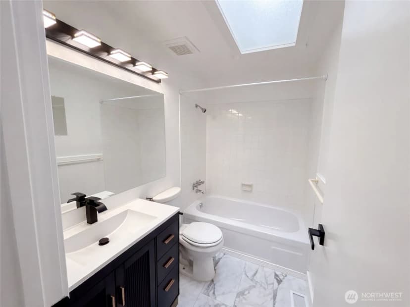Property photo for 9232 139th Street, Kirkland photo 19