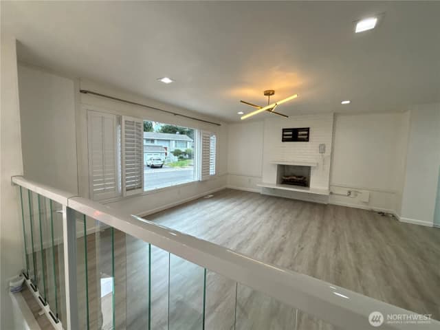 Property photo for 9232 139th Street, Kirkland photo 3