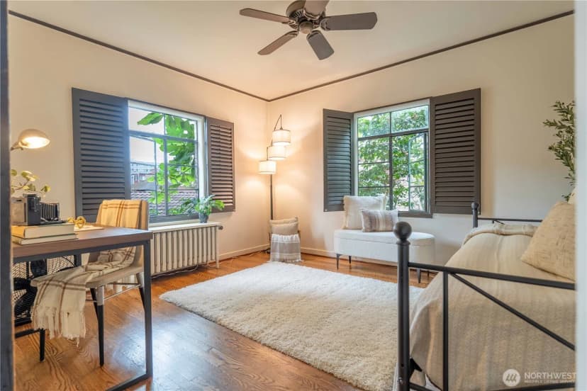 Property photo for 4204 11th Avenue Ne #8, Seattle photo 15