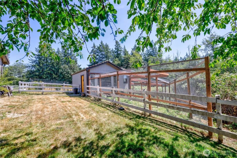 Property photo for 1305 Nw Mountain View Road, Silverdale photo 36