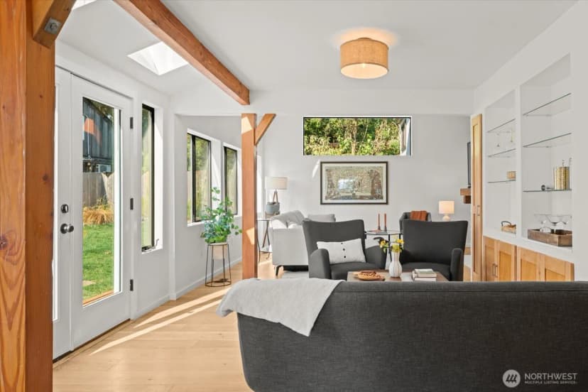 Property photo for 7400 Ne 118th Place, Kirkland photo 10
