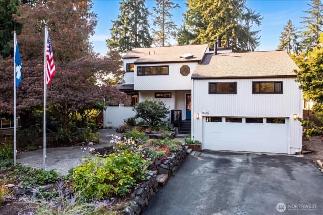 Property photo for 7400 Ne 118th Place, Kirkland