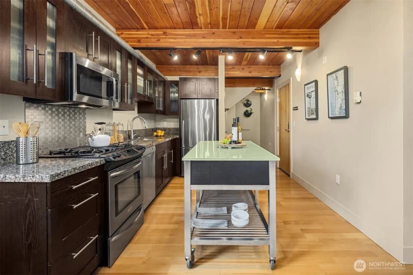 Property photo for 530 Broadway E #236, Seattle photo 15