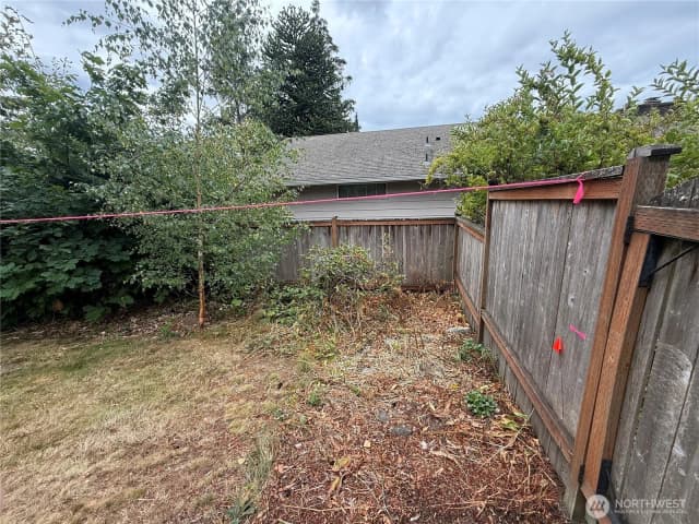 Property photo for 86 Xx Holly Lane, Edmonds photo 3