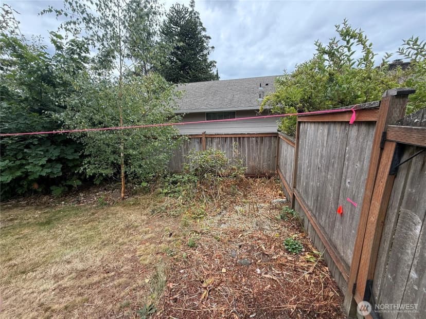 Property photo for 86 Xx Holly Lane, Edmonds photo 3