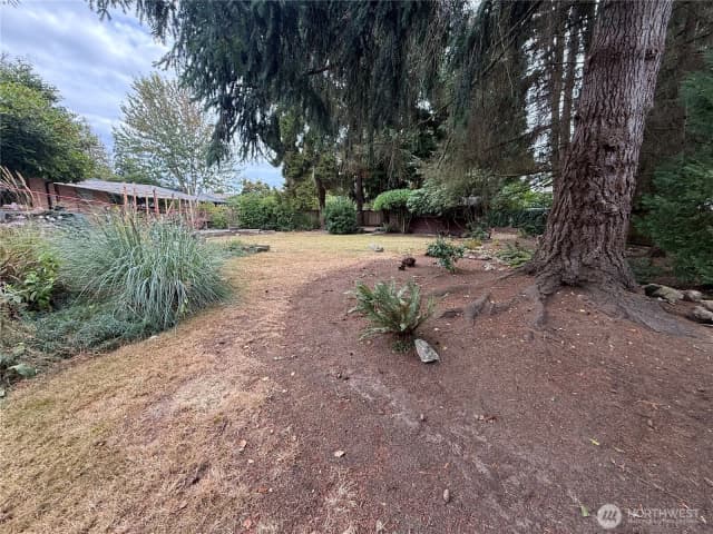 Property photo for 86 Xx Holly Lane, Edmonds photo 5